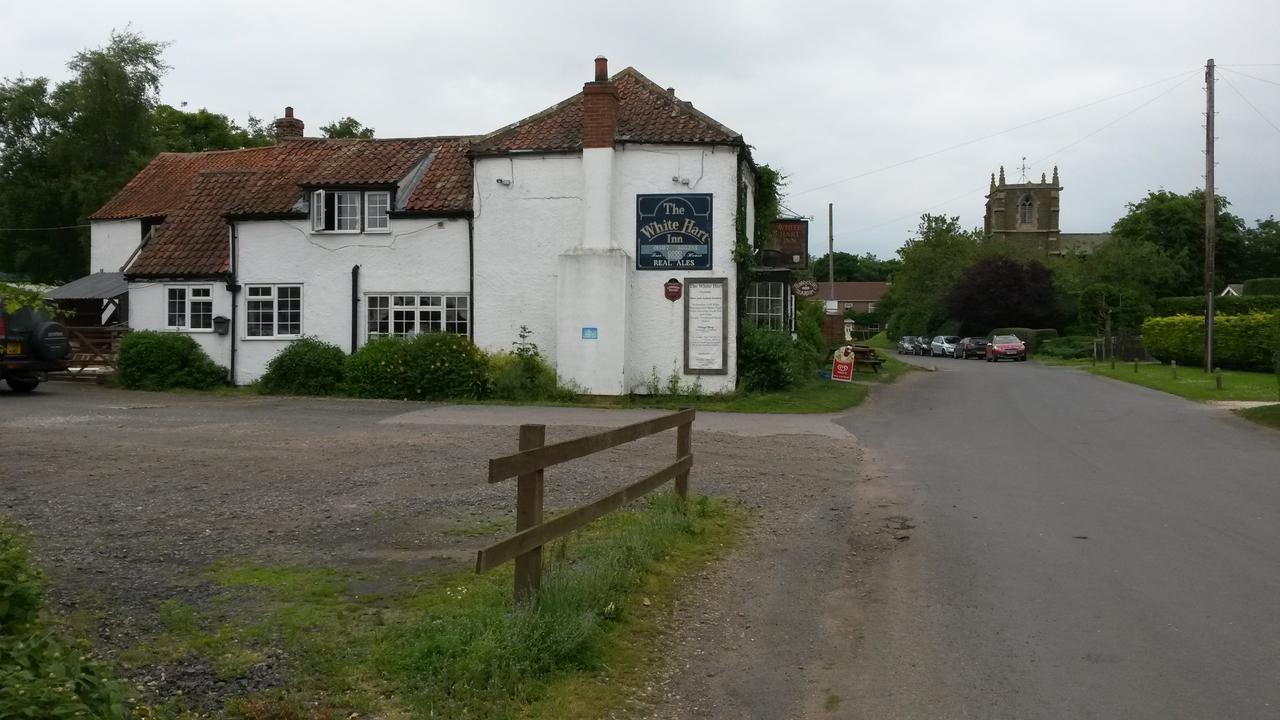 The White Hart Inn Tetford Εξωτερικό φωτογραφία